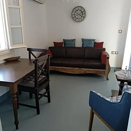 Hermes Penthouse Apartment *