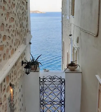 Hermes Penthouse Apartment Ermoupoli
