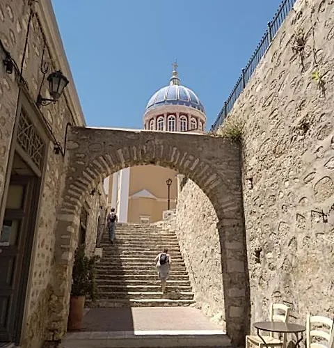 Hermes Penthouse Апартаменты *