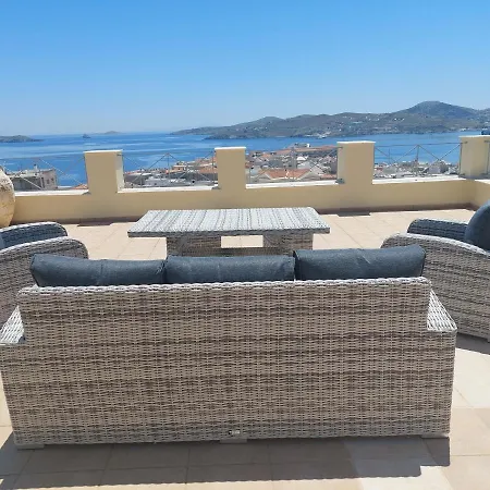 Hermes Penthouse Apartment Ermoupoli